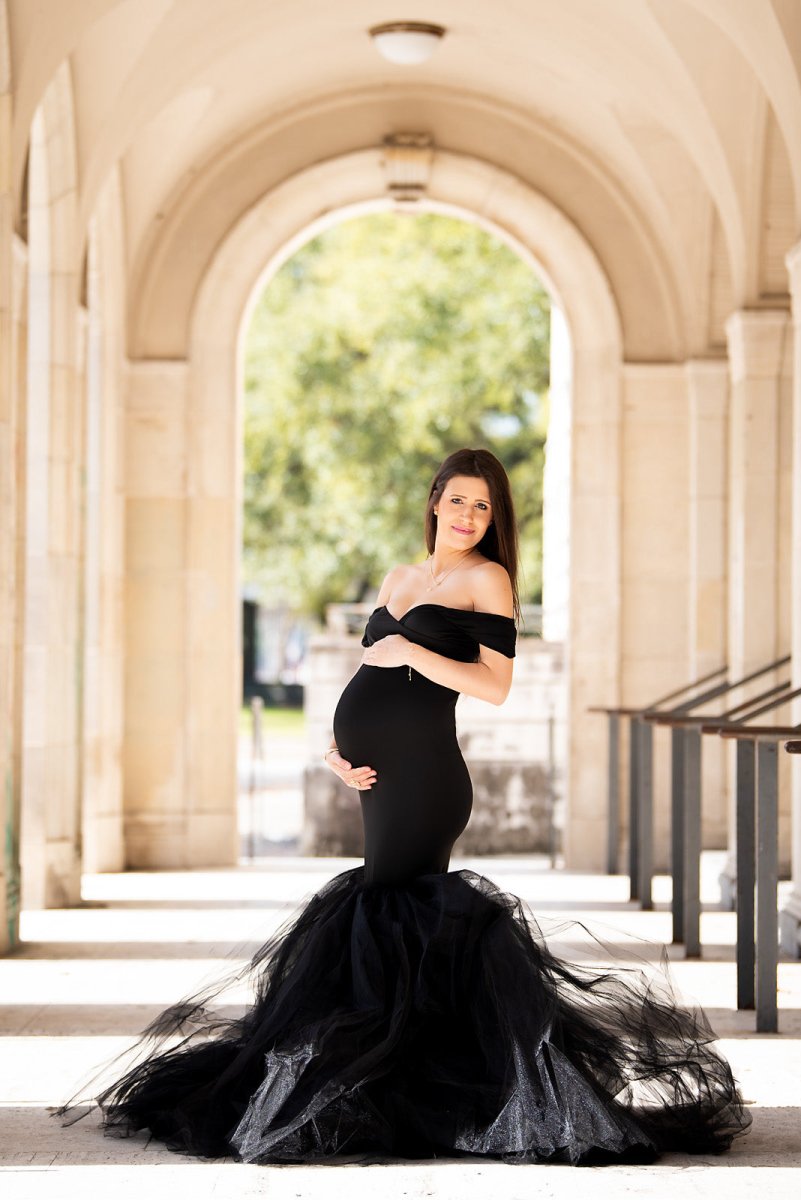 Black Maternity Photoshoot Gown, Size: Free size, Sleeves: Sleeveless at Rs  4000/piece in Surat